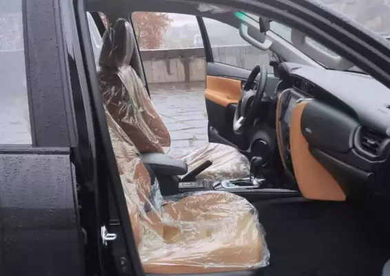 Toyota Fortuner для аренды в Сенаки
