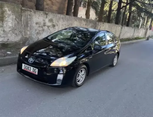 Toyota Prius ქირავდება საქართველოში