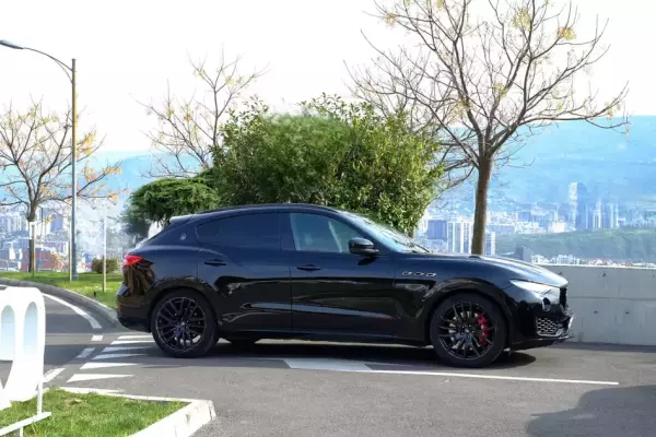 Maserati Levante S ქირავდება ბორჯომში