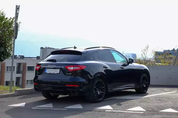 Maserati Levante S ქირავდება ბორჯომში
