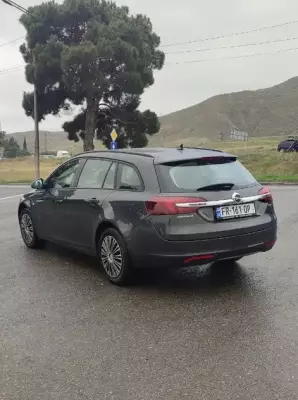 Opel Insignia ქირავდება საქართველოში