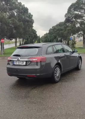 Opel Insignia ქირავდება საქართველოში