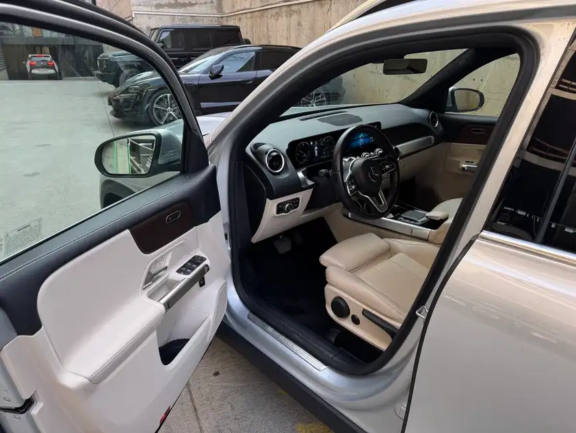 Mercedes GLB 250 ქირავდება საქართველოში