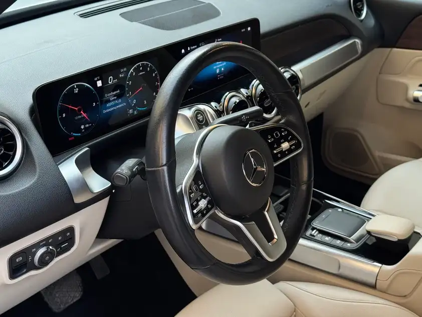 Mercedes GLB 250 ქირავდება საქართველოში