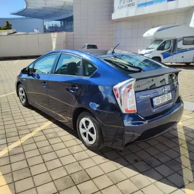 Toyota Prius for rent in Sarpi