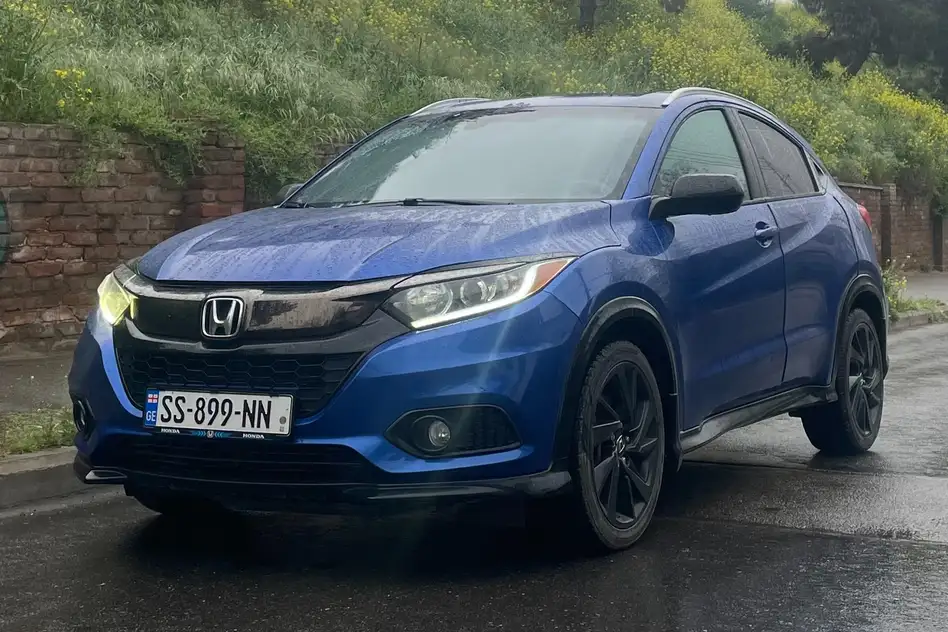 Honda HR-V for rent in Stepantsminda