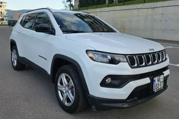 Jeep Compass ქირავდება საქართველოში