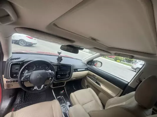 Mitsubishi Outlander ქირავდება ფოთში