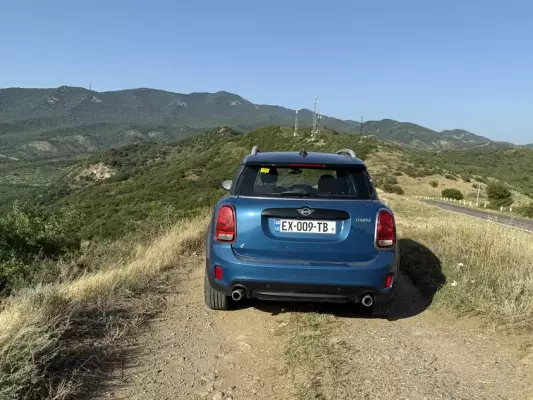 Mini Countryman для аренды в Поти