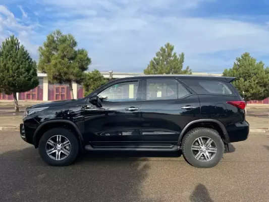 Toyota Fortuner ქირავდება საქართველოში
