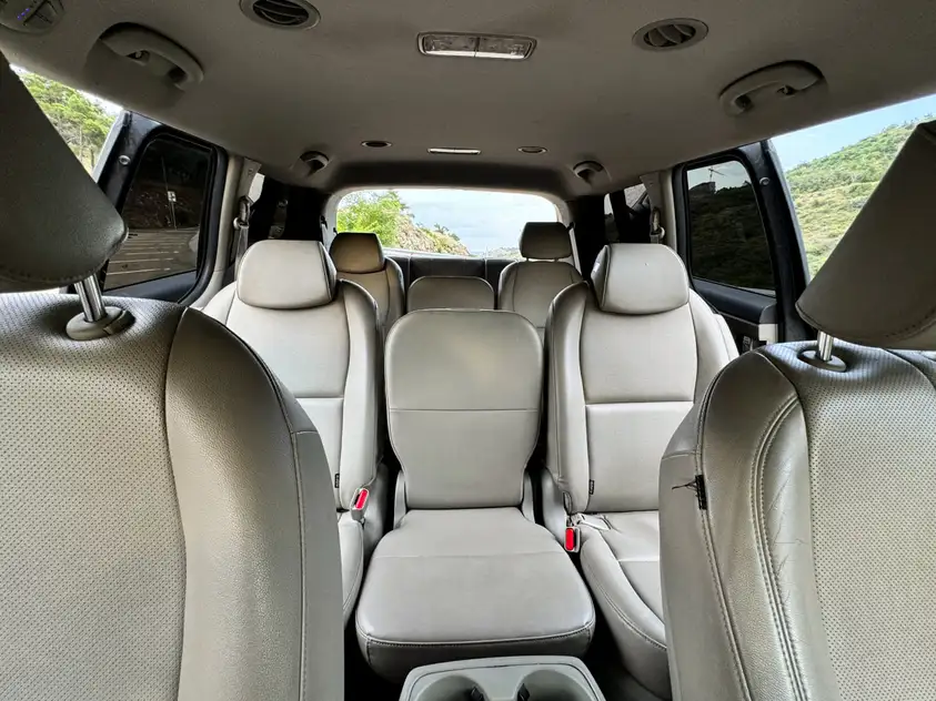 KIA Carnival ქირავდება საქართველოში