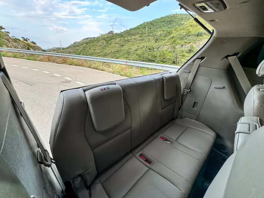 KIA Carnival ქირავდება საქართველოში