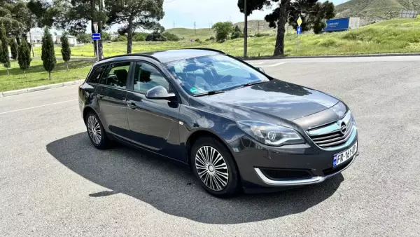 Opel Insignia ქირავდება საქართველოში
