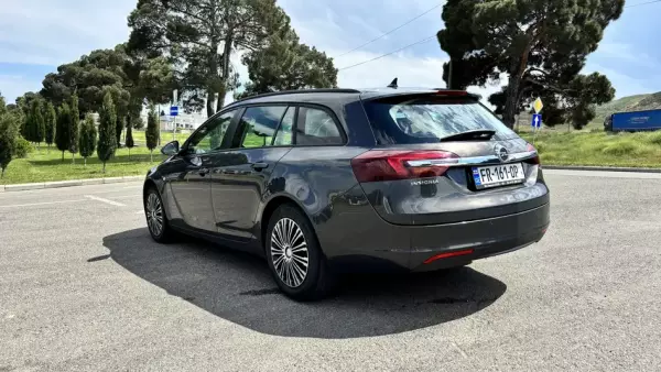 Opel Insignia ქირავდება საქართველოში