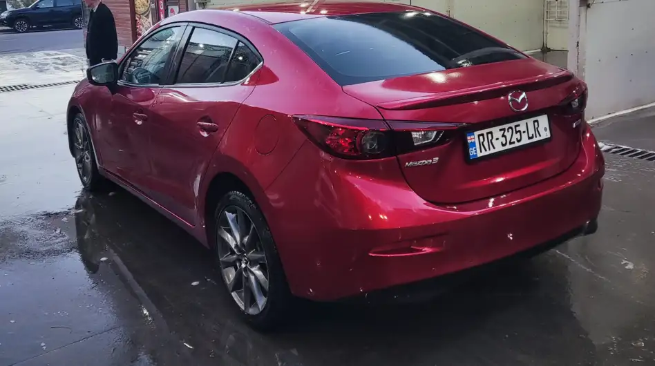 Mazda 3 ქირავდება შეკვეთილში