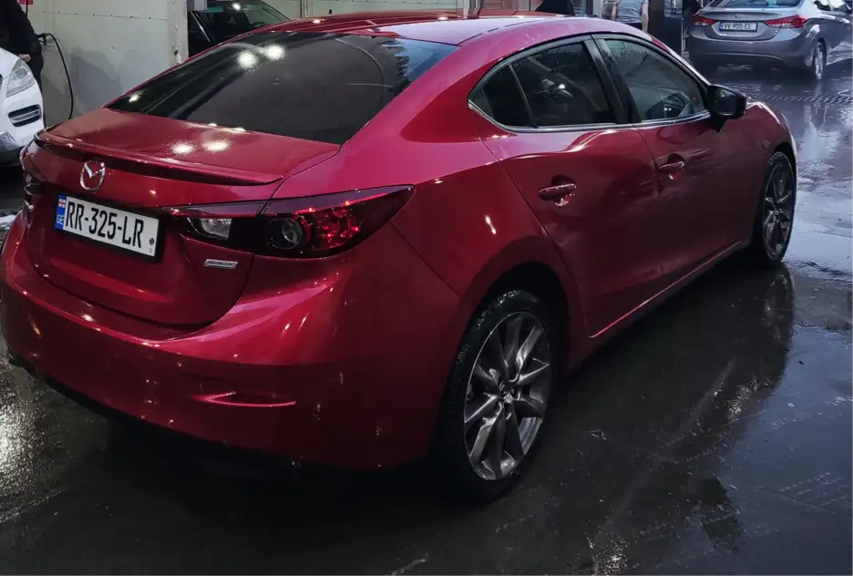 Mazda 3 ქირავდება შეკვეთილში