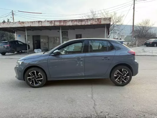 Opel Corsa ქირავდება საქართველოში