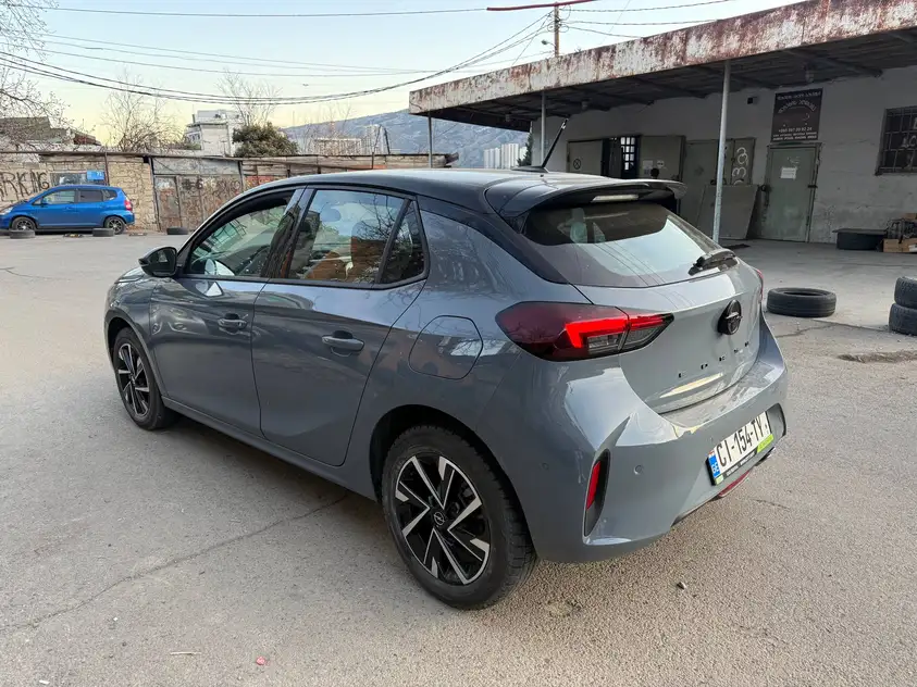 Opel Corsa ქირავდება საქართველოში