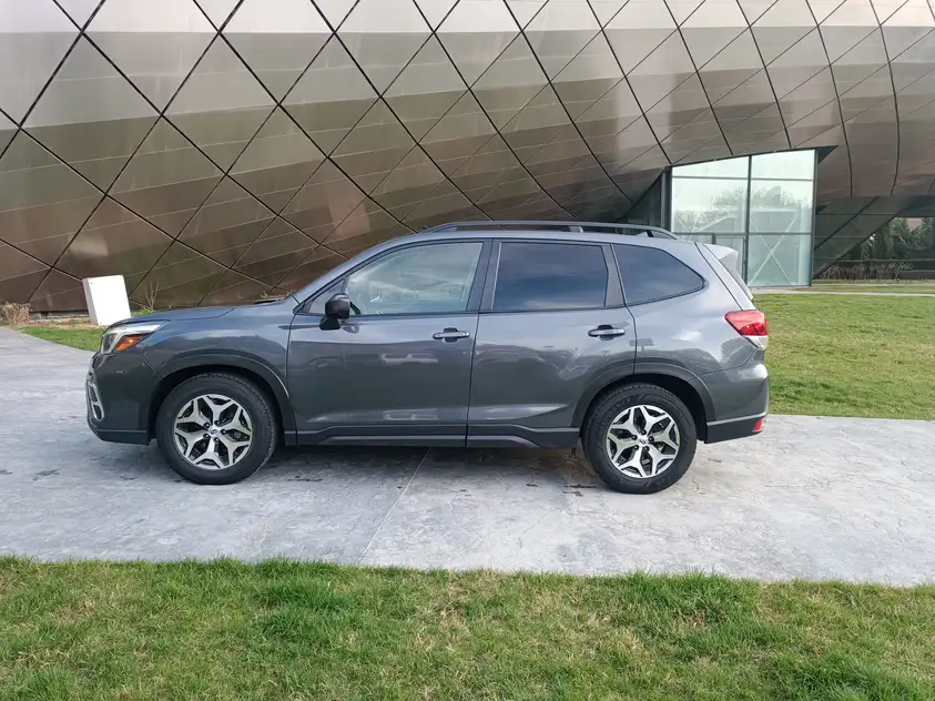 Subaru Forester ქირავდება საქართველოში