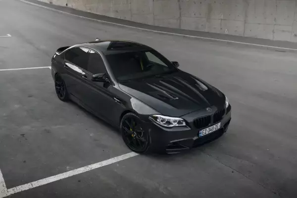 BMW 535i ქირავდება ფოთში