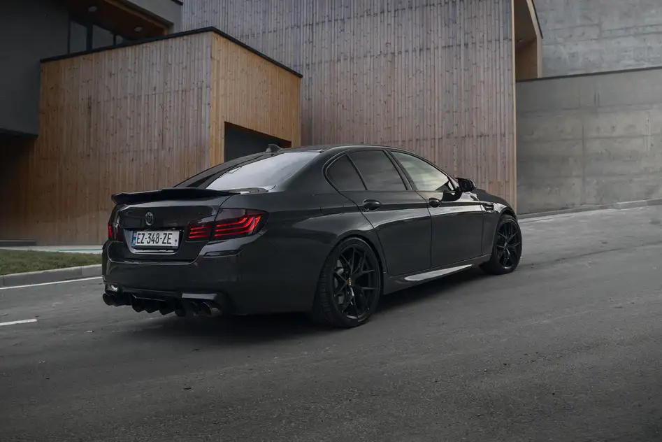 BMW 535i ქირავდება ფოთში