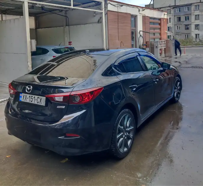 Mazda 3 ქირავდება შეკვეთილში