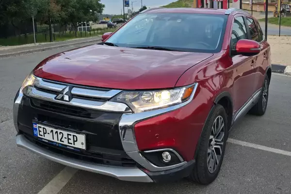 Mitsubishi Outlander ქირავდება საქართველოში