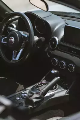 Fiat 124 Spider ქირავდება საქართველოში
