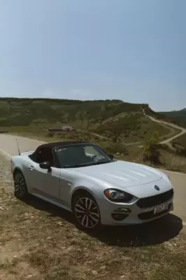 Fiat 124 Spider ქირავდება საქართველოში