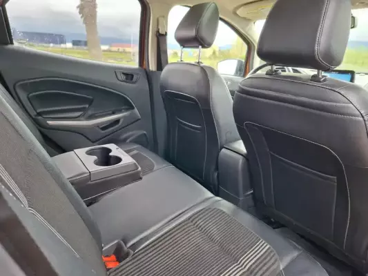 Ford EcoSport ქირავდება სარფში