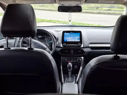 Ford EcoSport ქირავდება სარფში