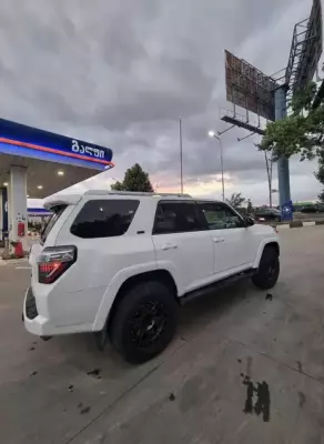 Toyota 4Runner ქირავდება სტეფანწმინდაში