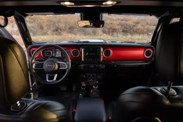 Jeep Wrangler Rubicon для аренды в Боржоми