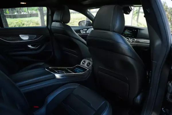 Mercedes GT 63 ქირავდება საქართველოში