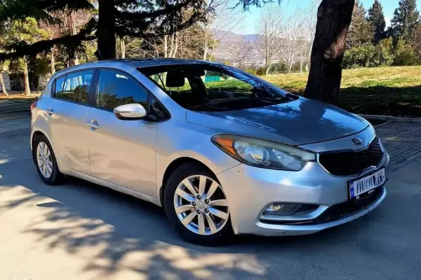KIA Forte ქირავდება საქართველოში