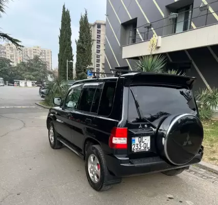 Mitsubishi Pajero ქირავდება ბათუმში