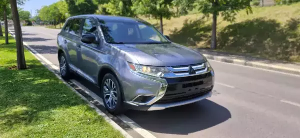 Mitsubishi Outlander ქირავდება თბილისი -ში