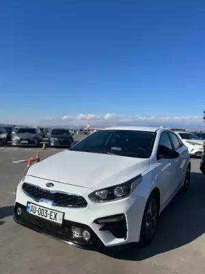 KIA Forte ქირავდება საქართველოში