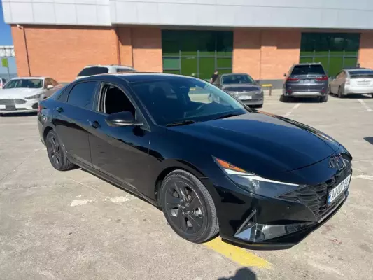 Hyundai Elantra