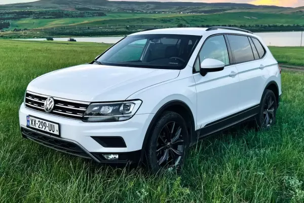 Volkswagen Tiguan ქირავდება საქართველოში