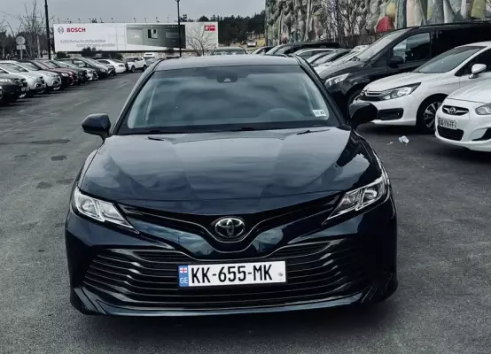 Toyota Camry ქირავდება საქართველოში