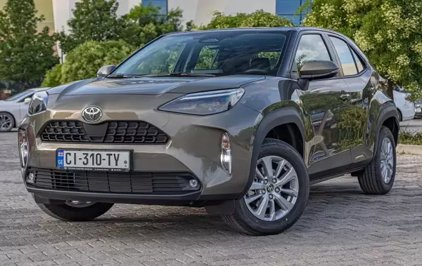 Toyota Yaris Cross для аренды в Кобулети