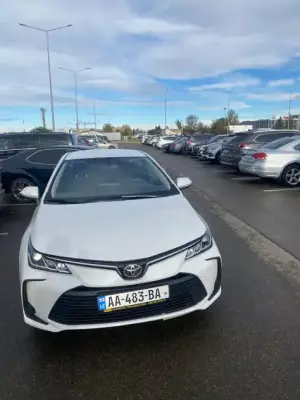 Toyota Corolla ქირავდება საქართველოში