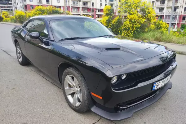 Dodge Challenger ქირავდება საქართველო -ში