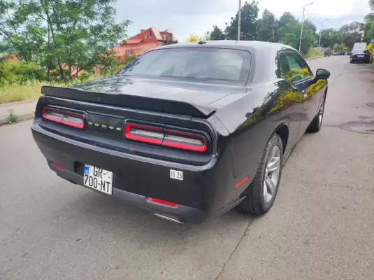 Dodge Challenger ქირავდება საქართველოში