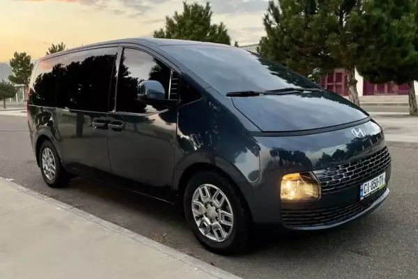 Hyundai Staria ქირავდება საქართველო -ში