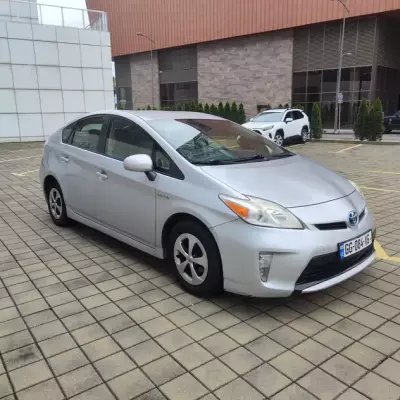 Toyota Prius for rent in Sarpi