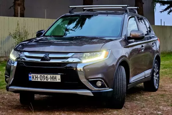Mitsubishi Outlander ქირავდება საქართველოში