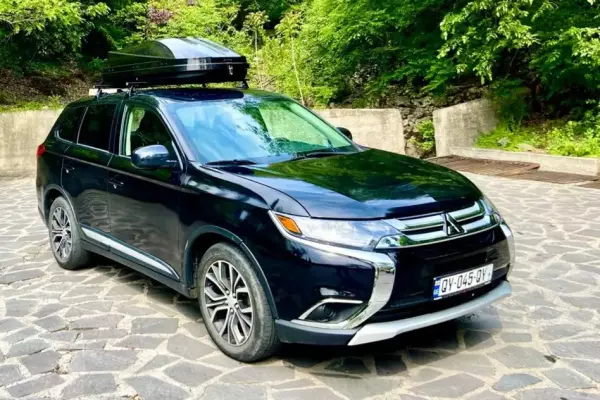 Mitsubishi Outlander ქირავდება საქართველოში