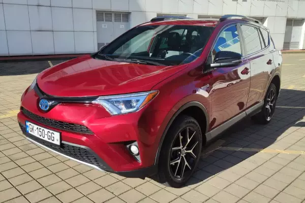 Toyota RAV4 ქირავდება საქართველოში